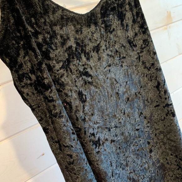 Bluenotes | Black Velvet Dress - Picture 3 of 5